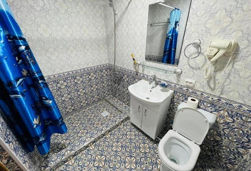 חדר משפחתי דלוקס, Lola Boutique