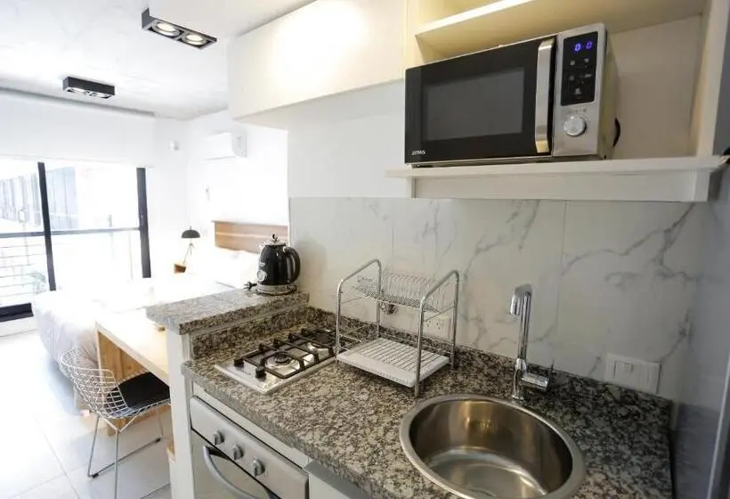اتاق لوکس, Own Belgrano Studios & Suites