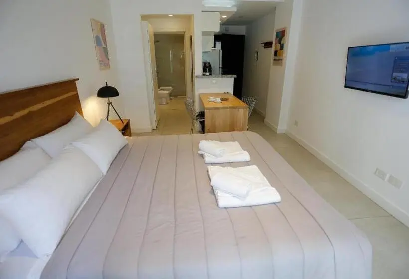 اتاق لوکس, Own Belgrano Studios & Suites