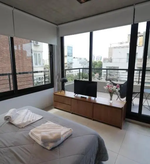 اتاق لوکس با بالکن, Own Belgrano Studios & Suites
