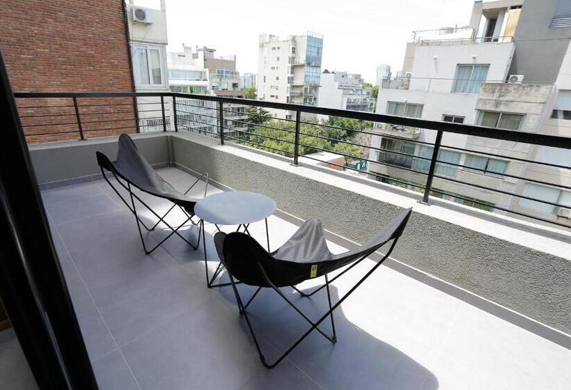اتاق لوکس با بالکن, Own Belgrano Studios & Suites