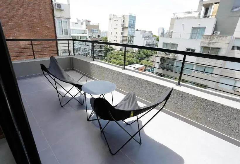 اتاق لوکس با بالکن, Own Belgrano Studios & Suites