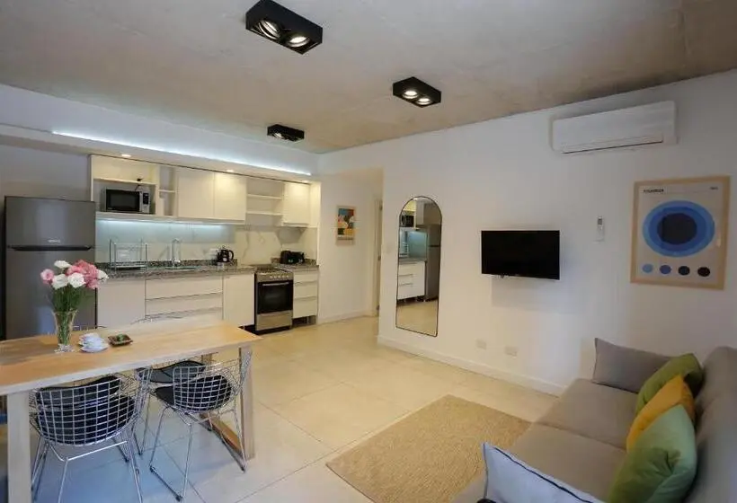 سوئیت با بالکن, Own Belgrano Studios & Suites