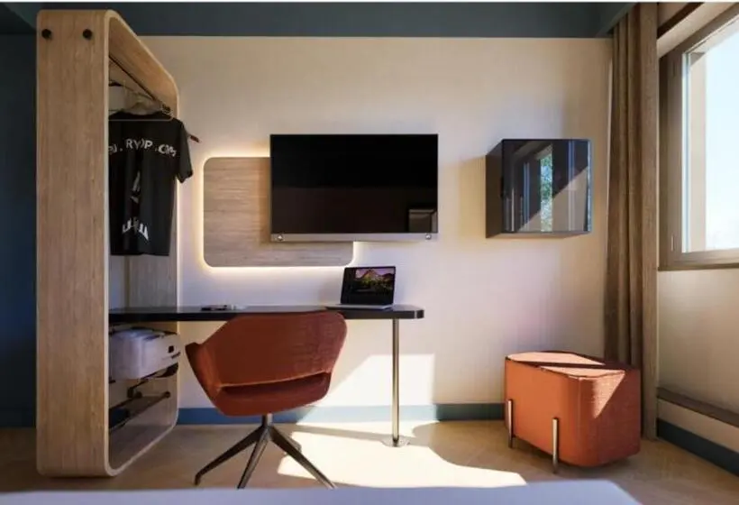 اتاق استاندارد یک نفره, Rome Ciampino Smart