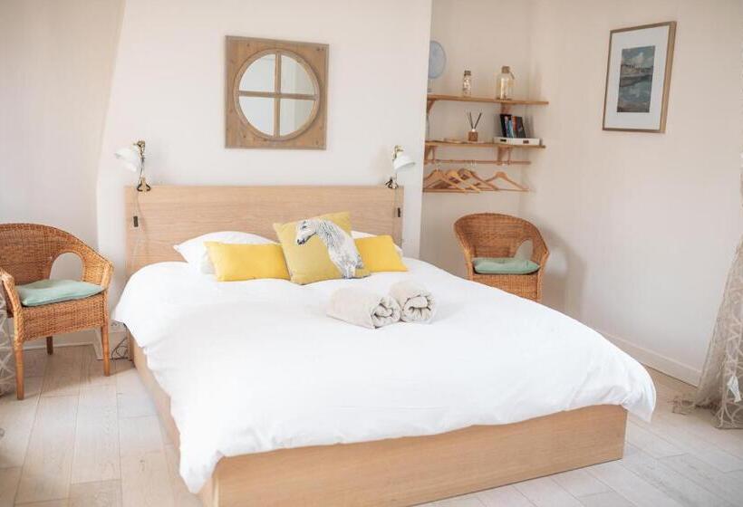 Номер Стандарт, Clementines House Honfleur