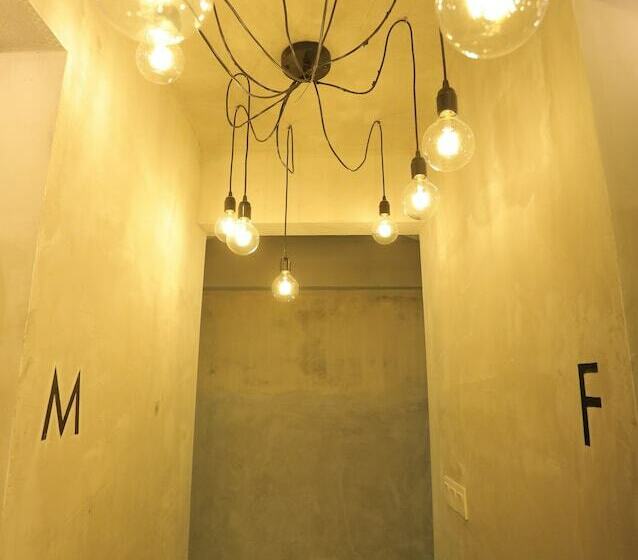 Cama em Quarto Partilhado, Nomaps Hostel