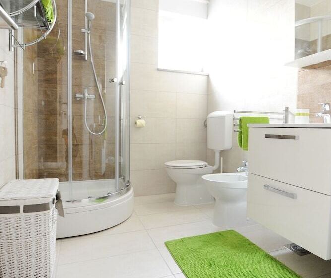 舒适两卧公寓, Apartments Hills