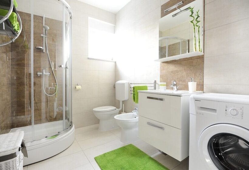 舒适两卧公寓, Apartments Hills