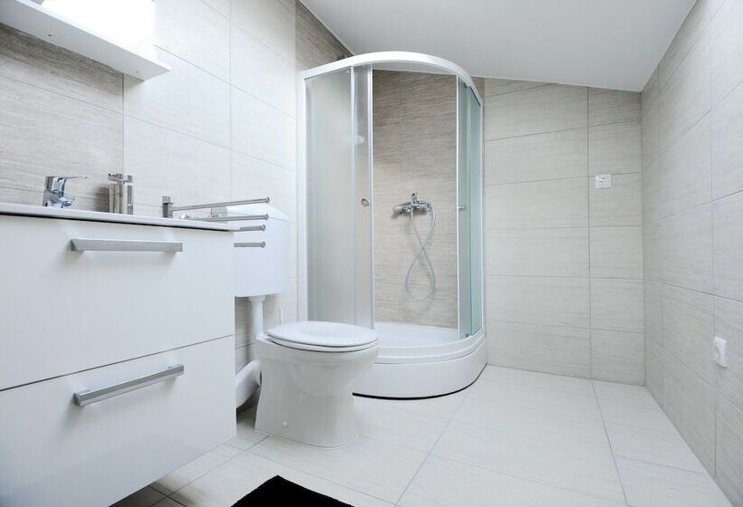 带海景的标准工作室, Apartments Hills