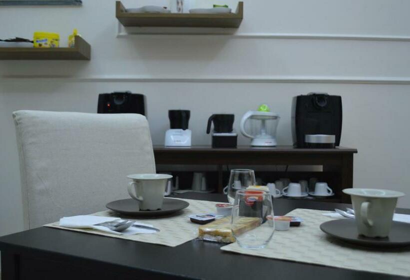 חדר סטנדרט לשלושה, Palazzo Liguori