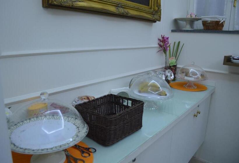 חדר סטנדרט לשלושה, Palazzo Liguori