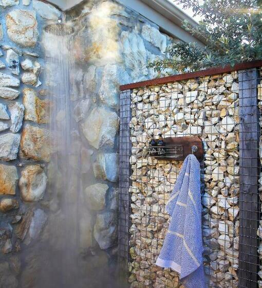 1ベッドルームハウス, Coot Club