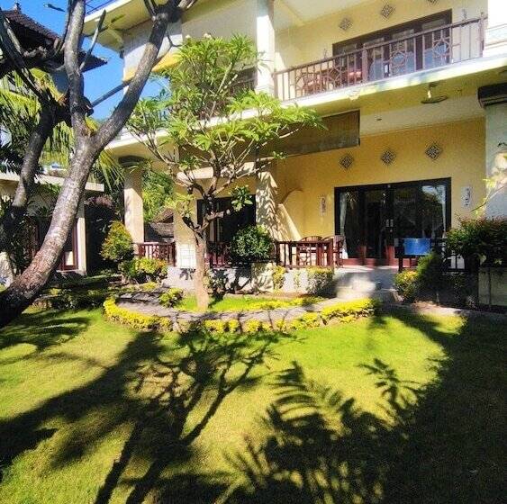 Номер Стандарт Вид на Сад, Bintang Beach Villa