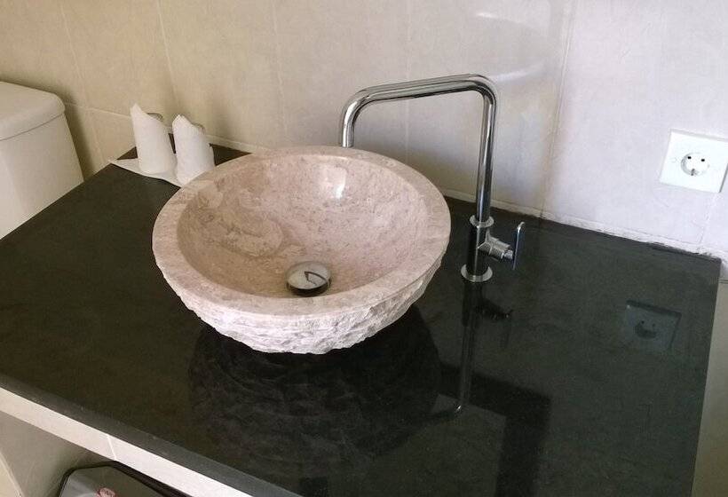 ‫فيلا غرفة نوم واحدة, Bintang Beach Villa