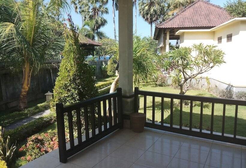 Номер Стандарт Вид на Сад, Bintang Beach Villa