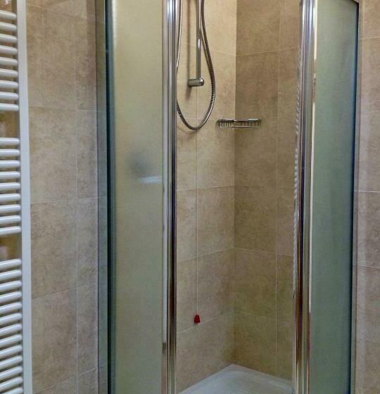 חדר משפחתי, Forum