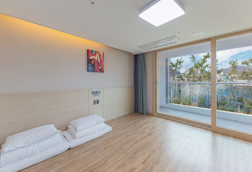 חדר סטנדרט, The Hotel Soo