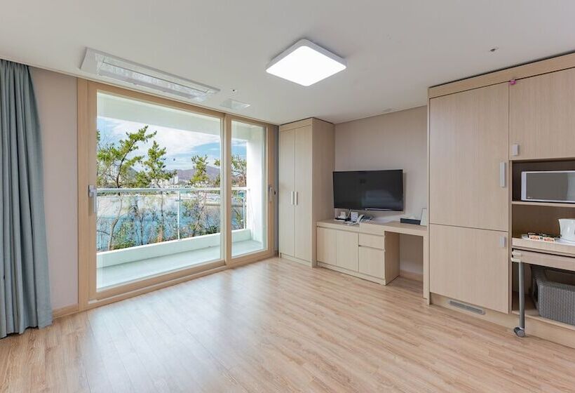 חדר סטנדרט, The Hotel Soo