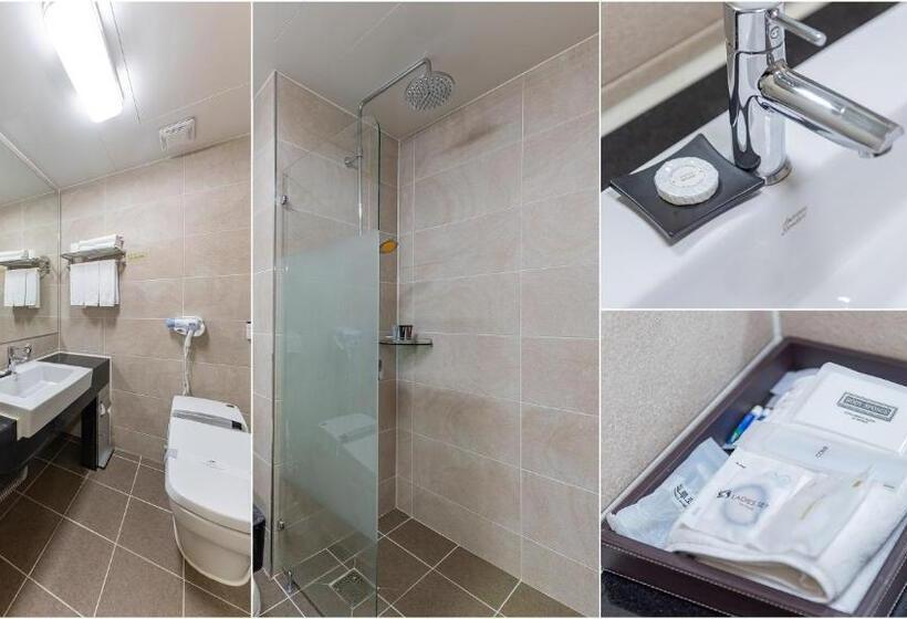 חדר משפחתי, The Hotel Soo