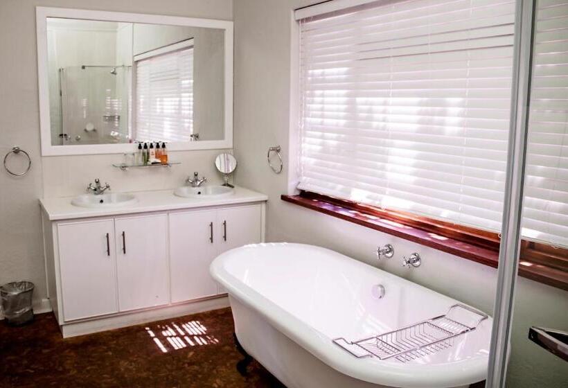 スーペリアールーム, Beaufort Manor Country Lodge