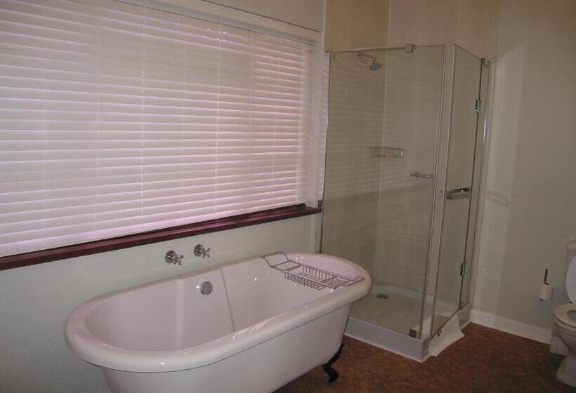 スーペリアールーム, Beaufort Manor Country Lodge