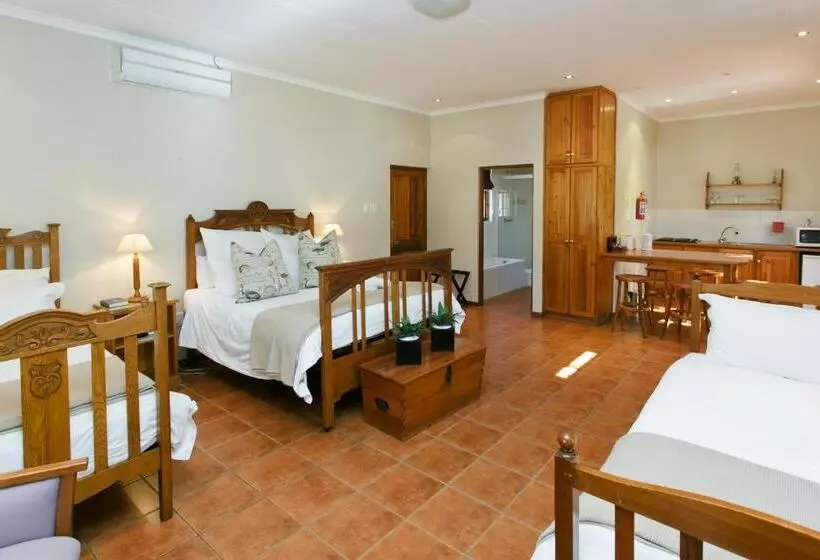 キャビン, Beaufort Manor Country Lodge