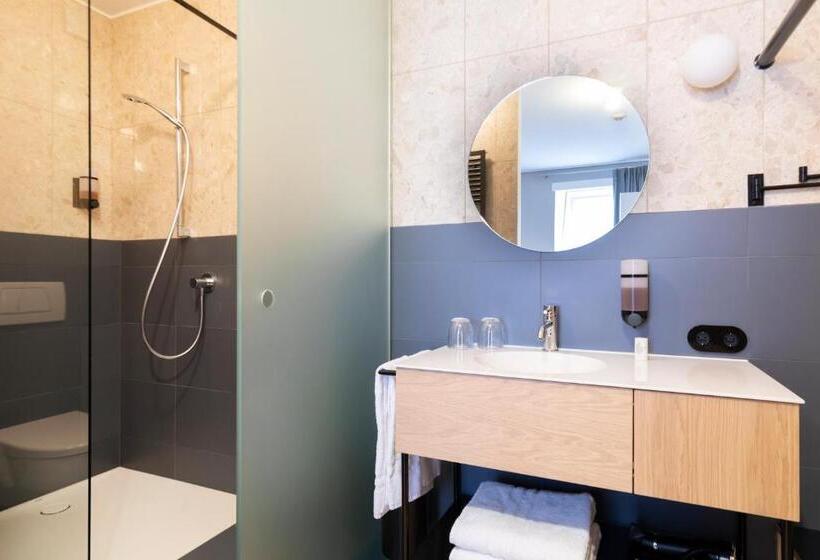 اتاق اکونومی, -restaurant Beim Schlass