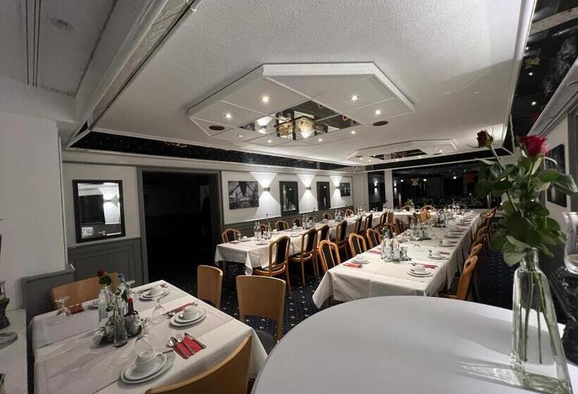 اتاق استاندارد, 9 Enhof