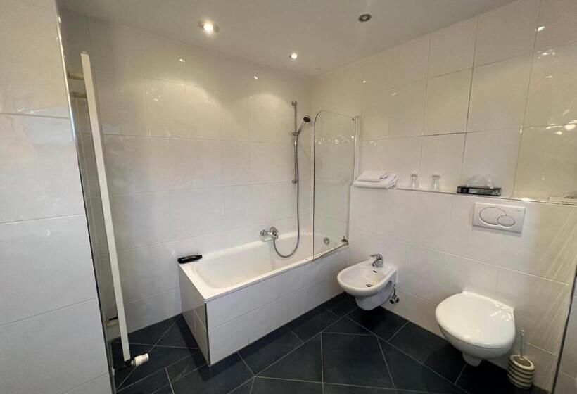 اتاق استاندارد, 9 Enhof