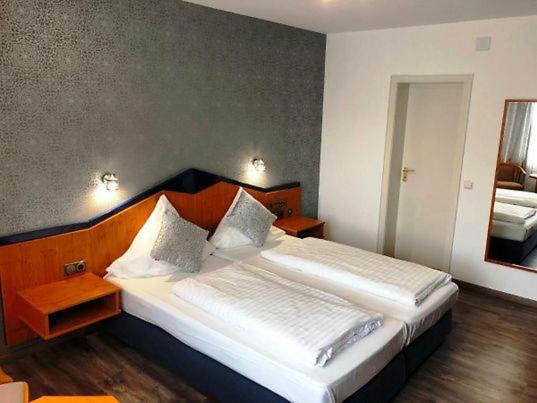 Номер Стандарт, 9 Enhof