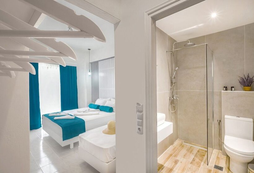 חדר סופריור לשלושה, Thassian Riviera