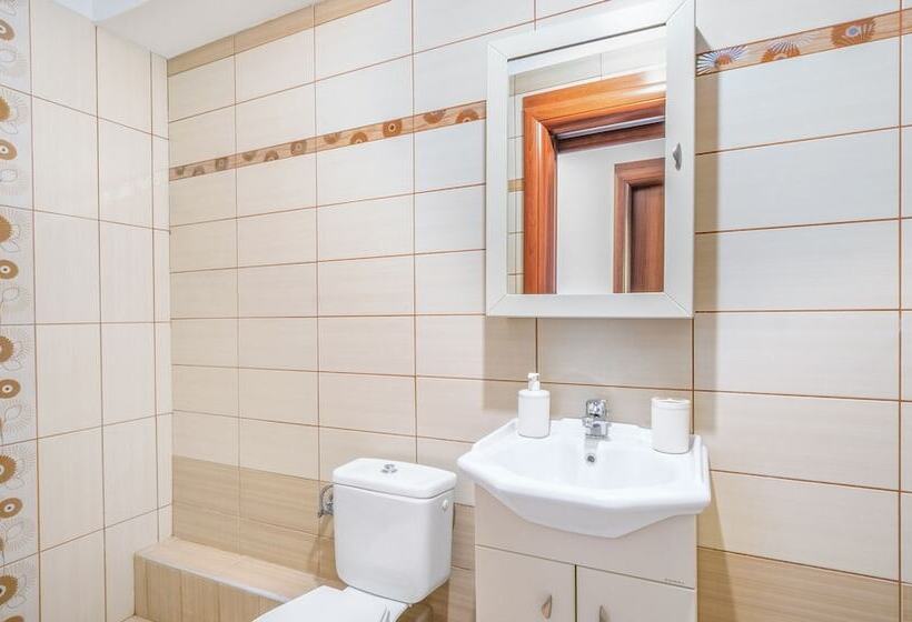 סוויטת סופריור, Thassian Riviera