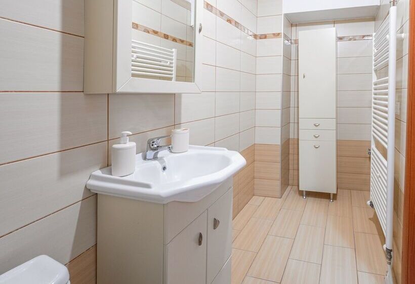 סוויטת סופריור, Thassian Riviera