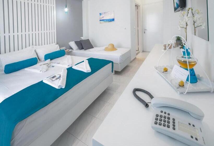 חדר סופריור לשלושה, Thassian Riviera