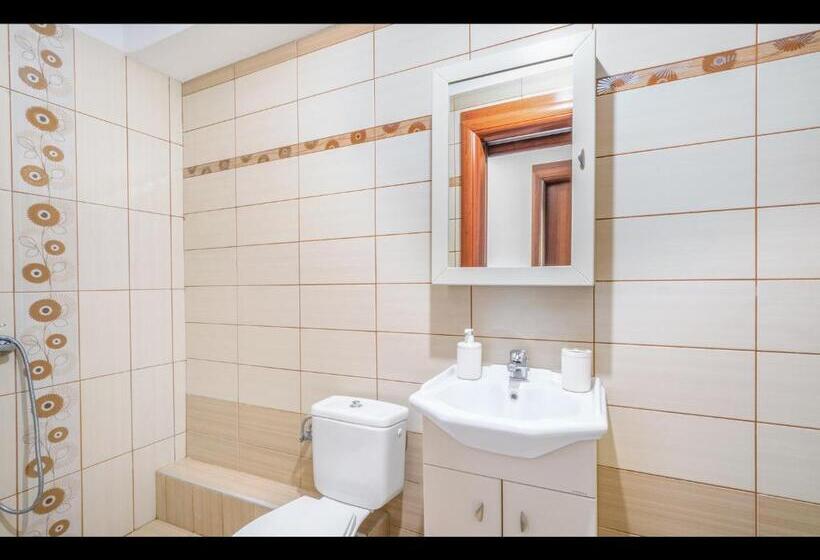 סוויטת סופריור, Thassian Riviera