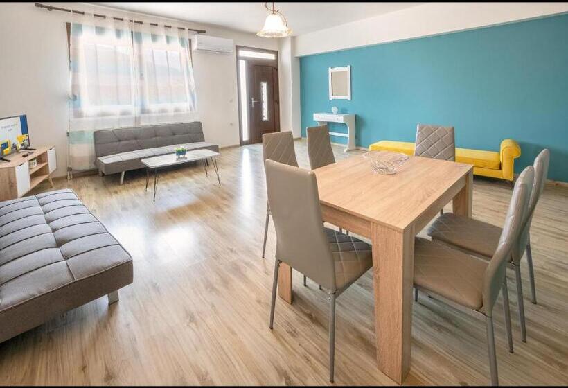 סוויטת סופריור, Thassian Riviera