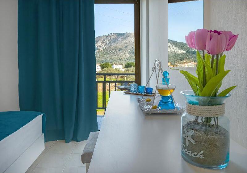 חדר סופריור, Thassian Riviera