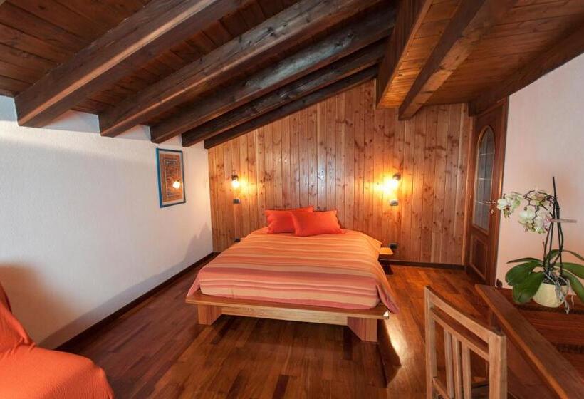 패밀리 룸 산 전망, B&b Enchanté