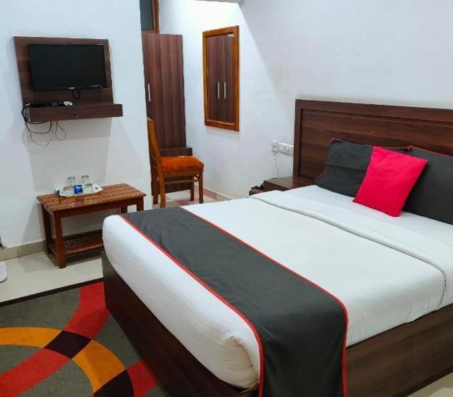 豪华房间, Sneha Inn