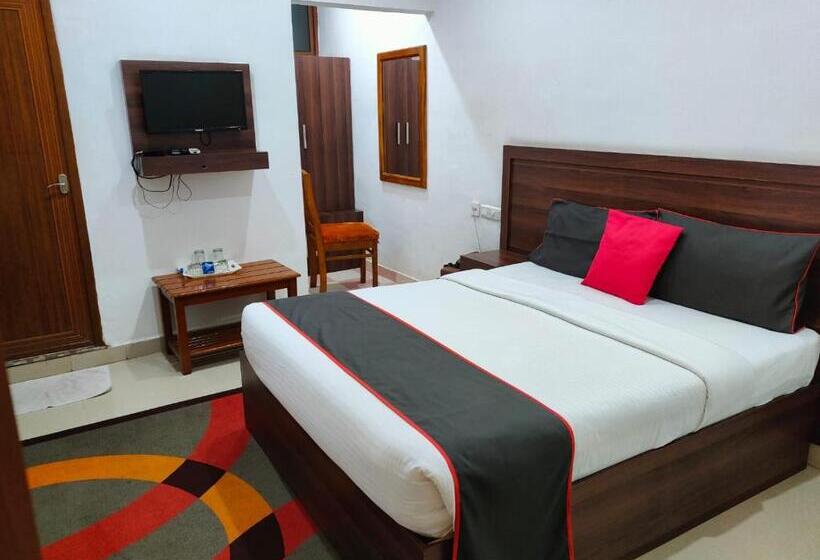 Номер Deluxe, Sneha Inn