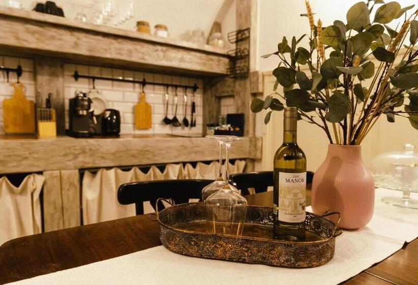 テラス付き１ベッドルームアパートメント, Opera Apartments