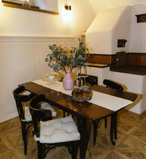 テラス付き１ベッドルームアパートメント, Opera Apartments