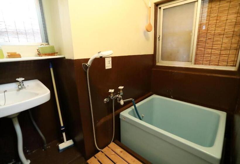 标准间, 棚田ハウス