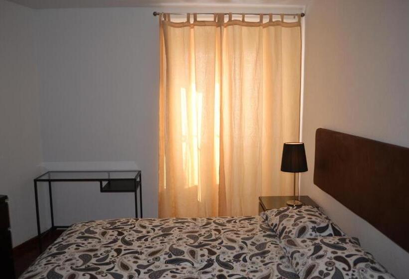 标准间, Andar Com Jardim E Estacionamento