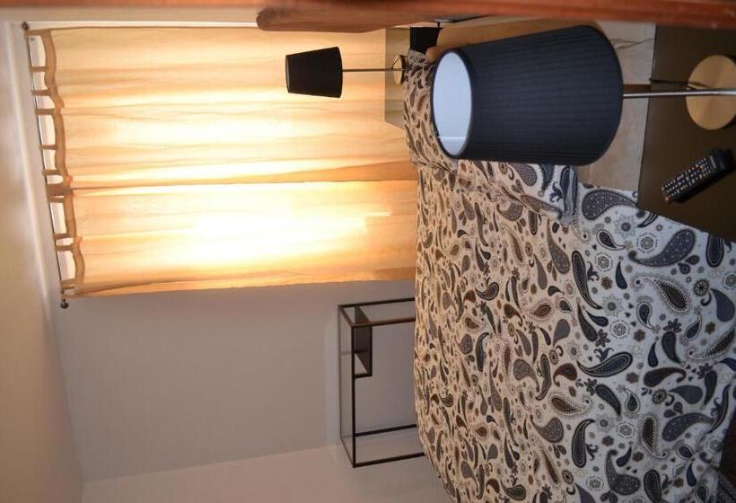 标准间, Andar Com Jardim E Estacionamento