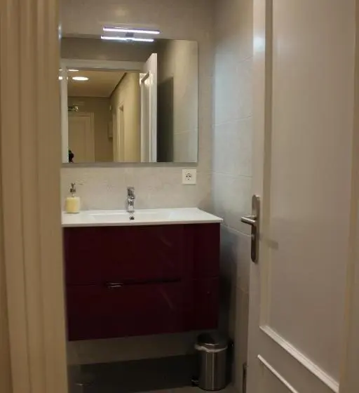 ３ベッドルームアパートメント, Apartamento Sanguesa