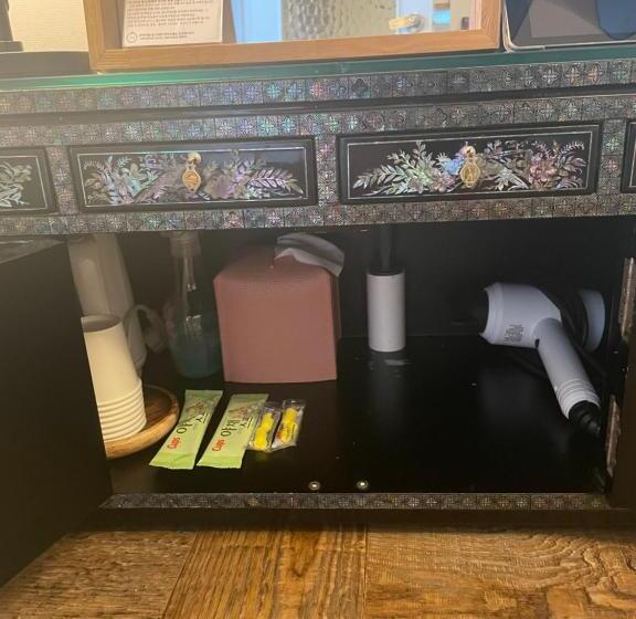 اتاق استاندارد, Eoulim House