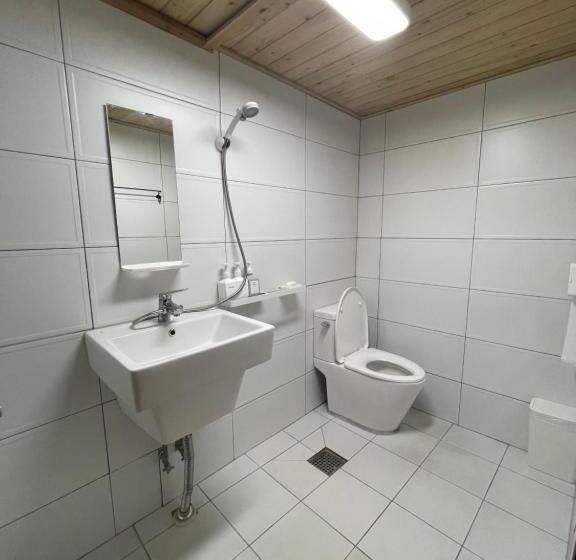 اتاق خانوادگی, Eoulim House