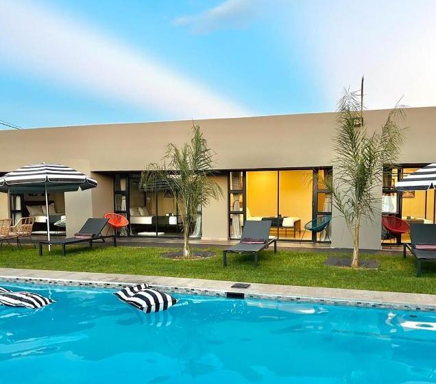 חדר סטנדרט נוף לבריכה, Suumthing Private Guesthouse