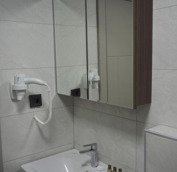 Номер Стандарт с Балконом, Zeni̇a Otel